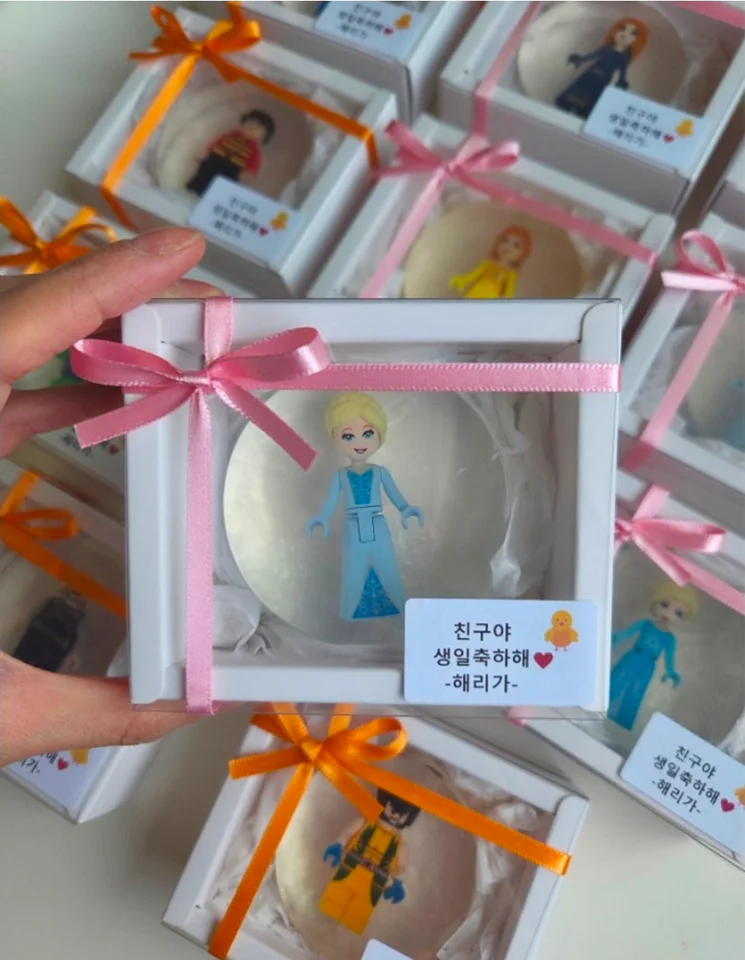 캐릭터 비누와 리본 포장으로 준비한 어린이집 생일선물